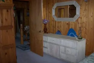 Image de 2 Story Log Home, on a Swan River near Mission Mountain Wilderness Views