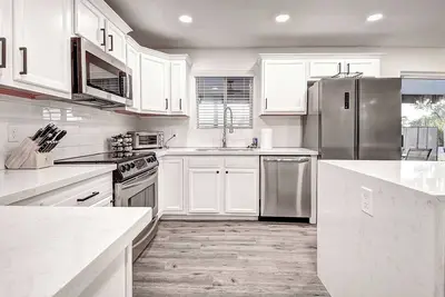 Scottsdalestays 6bdrm Multimillion Sleep 22 Estate-Heated Pool-Spa-Sports Courts