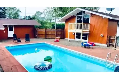 Image de The Orange House with heated pool, Sleeps 8