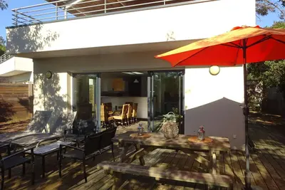 Image de Myosotis Gauche - Belle villa moderne décorée avec goût