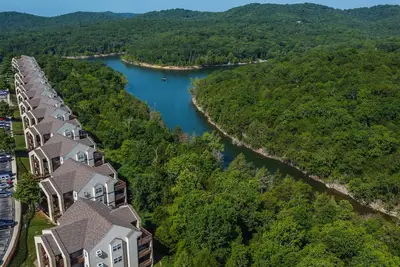 Image de Dreamy Getaway Near the Lake & Silver Dollar City W/ Shared Pool & Fast WiFi