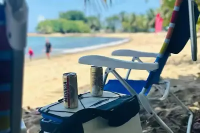 Image de Catch some waves and chill, with high speed Wi-fi, washer & dryer.