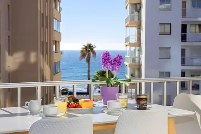 Image de Bel appartement pour 4 personnes avec climatisation, Wifi, Tv, terrasse et parking
