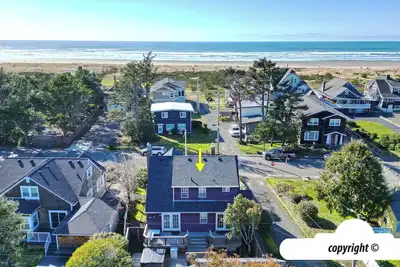 Image de Bungalow By The Beach professionally managed by Seaside Vacation Homes, Inc