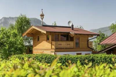 Image de Chalet avec accès aux pistes de ski & terrasse