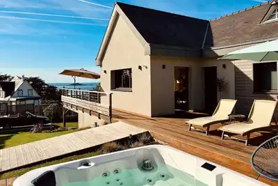 Image de Villa-Cabane Chic Vue Mer, Spa et Plage à pied