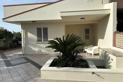 Image de Maison avec jardin et barbecue à 5 min de la mer – idéale pour les familles