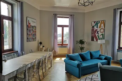 Image de Huge and cosy 5 bedroom-apartment with living room and 3 bathrooms, City centre
