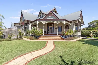 Image de Classic Federation House close to Town & Lake
