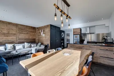 Image de Appartement familial à Tignes avec vue sur le lac