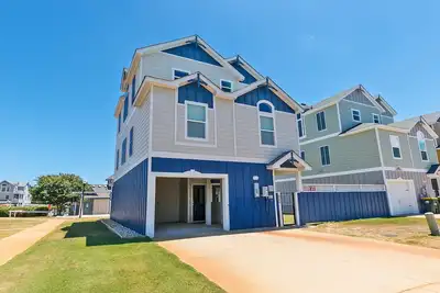 Image de Oceanside, Patio with Hot Tub, Rec Room, Community Pool, Cb44, Rhapsody in Blue