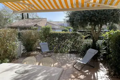 Image de Villa mitoyenne en résidence sécurisée, jardin, piscine, 300m de la plage