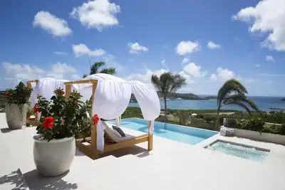 Image de 5 Bed, 5 Br, Gym, Pool, Uv Sauna, Hot Tub, Views! Close to Marinas
