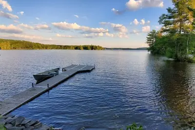 Image de Beautiful 3 Bedroom Cottage on Damariscotta Lake