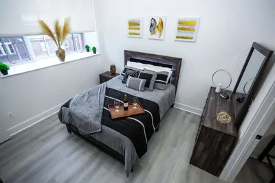 💎 Sanitized*Luxury* Relaxing*Modern Apt In the Heart Of Downtown
