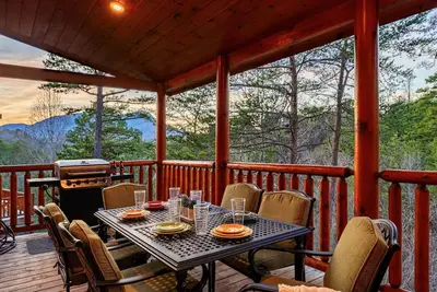 Image de King Suites, Double Deck, Grill, Hot Tub, Theater & Game Room, Access to 2 Pools