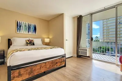 Image de 1 Bedroom Apt. w/Kitchen 2 mins to Waikiki Beach and Honolulu Zoo - Sleeps 4