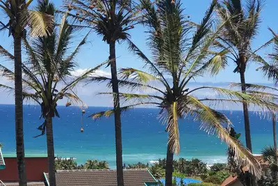Image de Beach Apartment With Breathtaking Ocean Views - 3min Walk to the Beach. - Relax