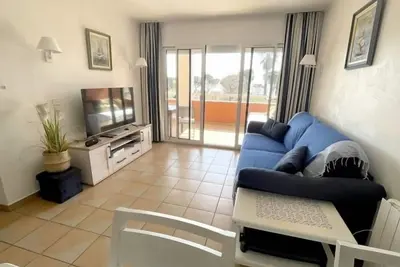 Image de Apprt à 50 m de la plage | vue mer | climatisé