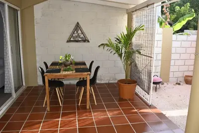 Image de Cozy appartment with private backyard and outside shower 10 min from the beaches