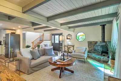 Image de Modern Groveland Chalet ~ 25 Mi to Yosemite!