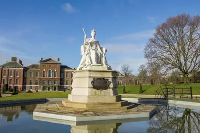 Image de Vauxhall Bridge Road 3 Bedroom Apartment in London