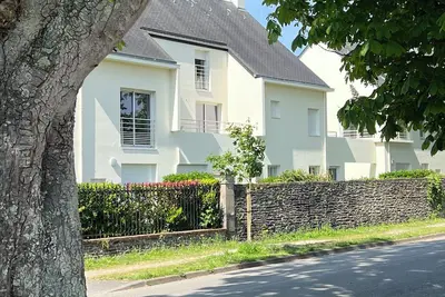 Image de Appartement de 2 chambres à 5 minutes à pied des restaurants et du front de mer.