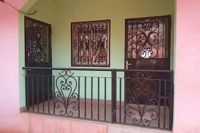 Image de the Furnished Apartment at the Man-Kwala Residence