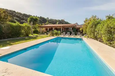 Charming Villa with A/C, Private Pool, Mountain Views just 15 minutes walk to Old Town Pollensa!