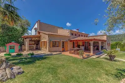 Majestic Villa with Mountain Views, Large Gardens, Private Pool 15 mins walk to Old Town Pollensa!