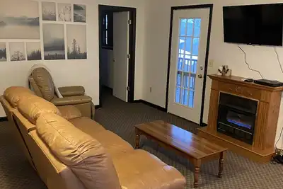 Image de Cabin 5 Fall Asleep to the New River's Song