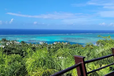 Image de Vue imprenable sur la mer dans une villa toute rénovée, équipée et climatisée