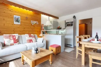 Image de Le Bec Rouge (Le Lac) by Interhome