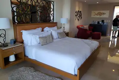 Image de Los Cabos 5 Diamond Luxury! On the beach, come relax and refresh, and celebrate!