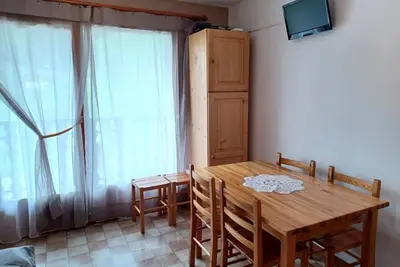 Image de 2 pièces + cabine avec balcon et kitchenette équipée