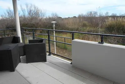 Image de Appartement T2 cabine climatisé avec terrasse - 6 couchages - Parking privé - Grau-du-Roi