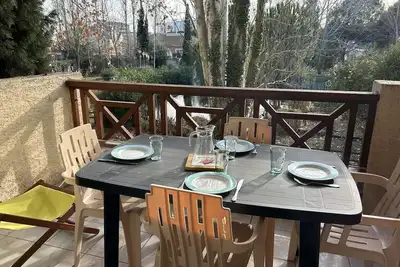 Image de Appartement 2 Pièces Cabine, Terrasse, Parking Privé, 5 Couchages, Port Camargue