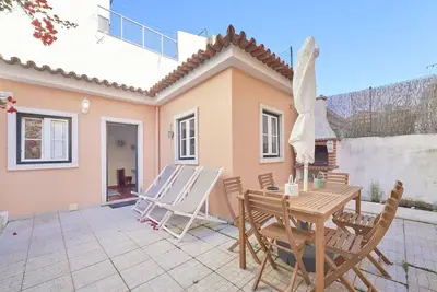Image de New! Amazing Aparment with Lovely Terrace in Historical Lisbon