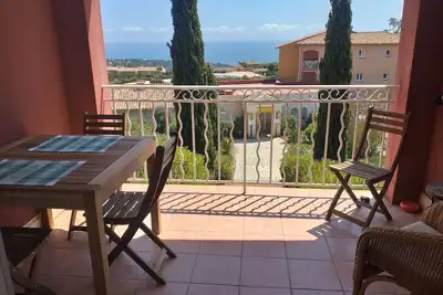 Image de Appartement Le Hameau des Issambres, vue mer sur le golfe de St Tropez