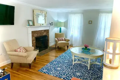 Image de Summer home in Harwich: 3 bedrooms, 2 baths and a 20x20 deck to enjoy!