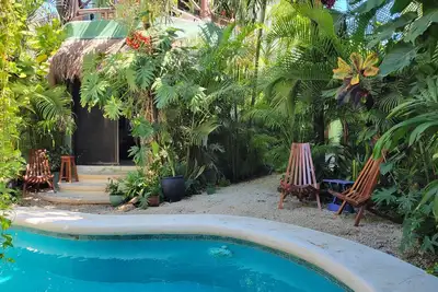 Image de Live surrounded by lush gardens safely in the hottest area of Tulum!