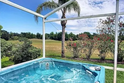 Image de Gorgeous villa with open views pool and game room, minutes from Disney!