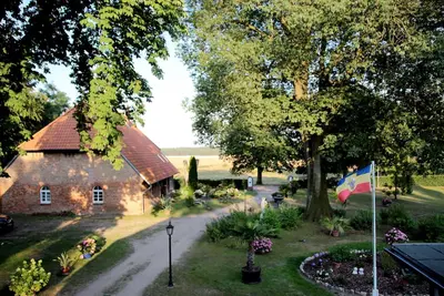 Image de Old forester's lodge in a fantastic location in the middle of the forest