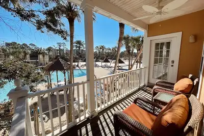 Image de Poolside retreat 1br/1ba condo