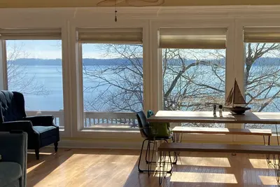 Image de Lake Wheeler waterfront home with panoramic views