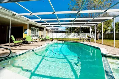 Image de Luxurious Pool Home Near Beach Golf Img & Cafes