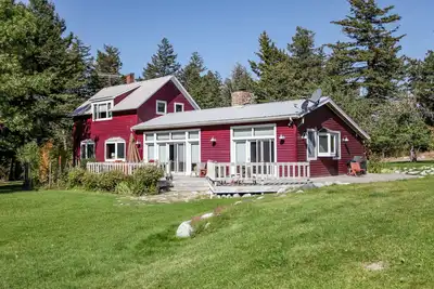 Image de Beautiful property, spectacular view. House + guest house, close to Yellowstone.
