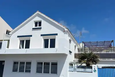 Image de Grande maison au cœur du bourg à 700m de la plage