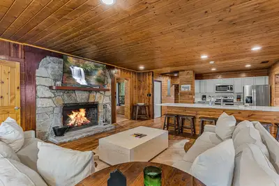 Image de Beautiful Highlands Cabin 5 minutes to town!