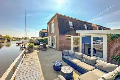 Image de Belle villa au bord de l'eau